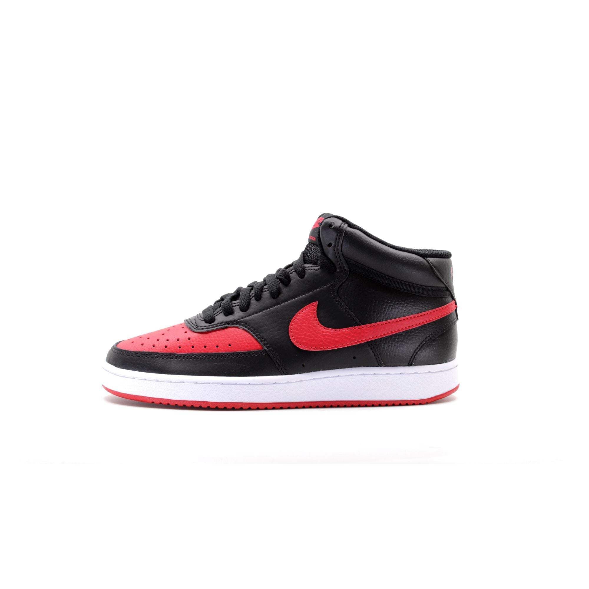Nike Womens WMNS Court Vision Low Sneakers