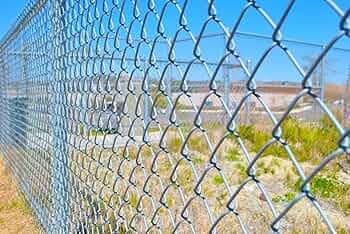TATA WIRON Wires Fencing Chain Link net for Fencing mesh D Fence Wire Height 6 FEET Bundle Length: 50 FEET Diameter: 2.6 MM Size 4''x4'' inches Ideal ...