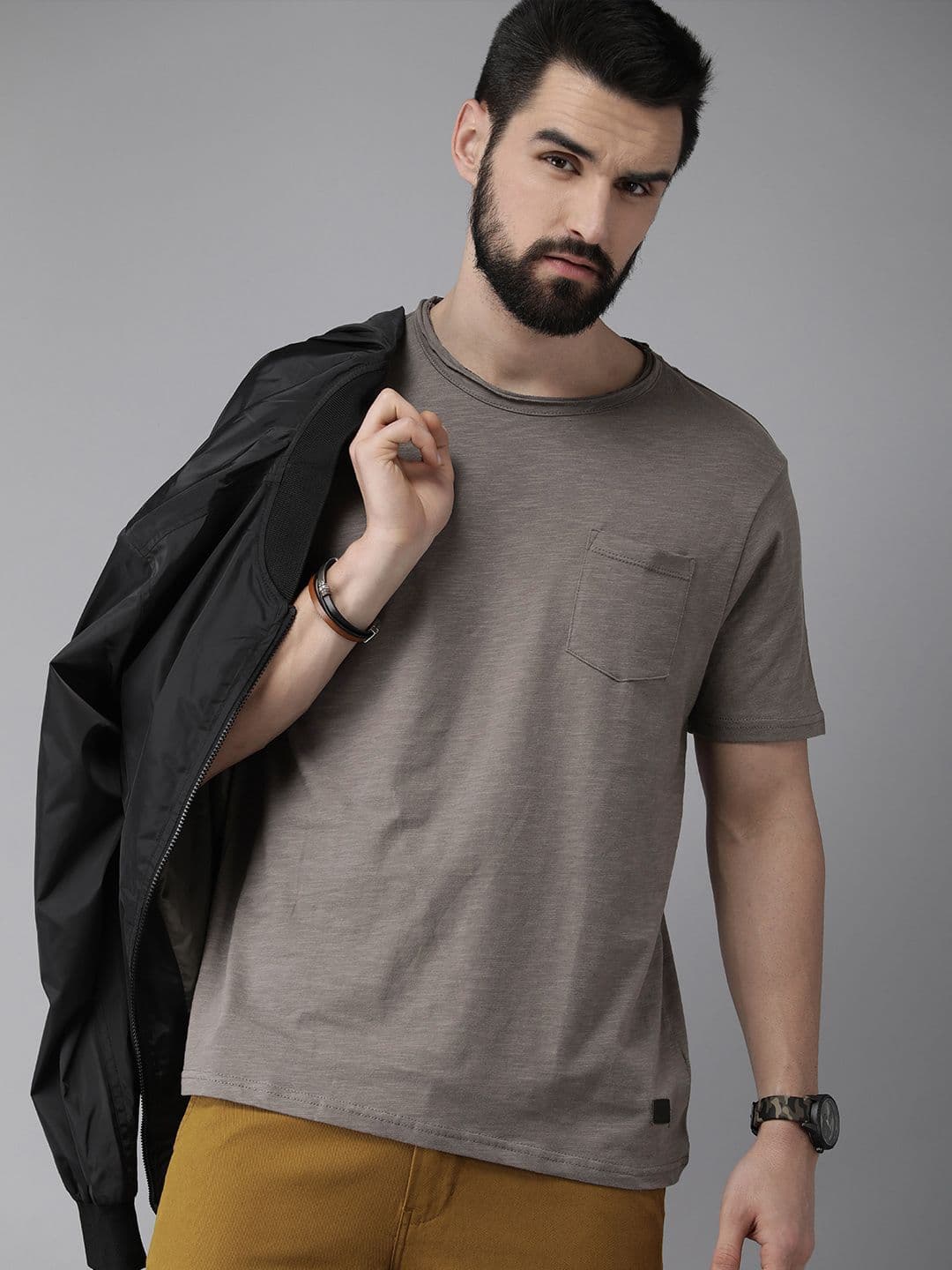 The Roadster Lifestyle Co Men Charcoal Grey Solid Round Neck Pure Cotton T-shirt
