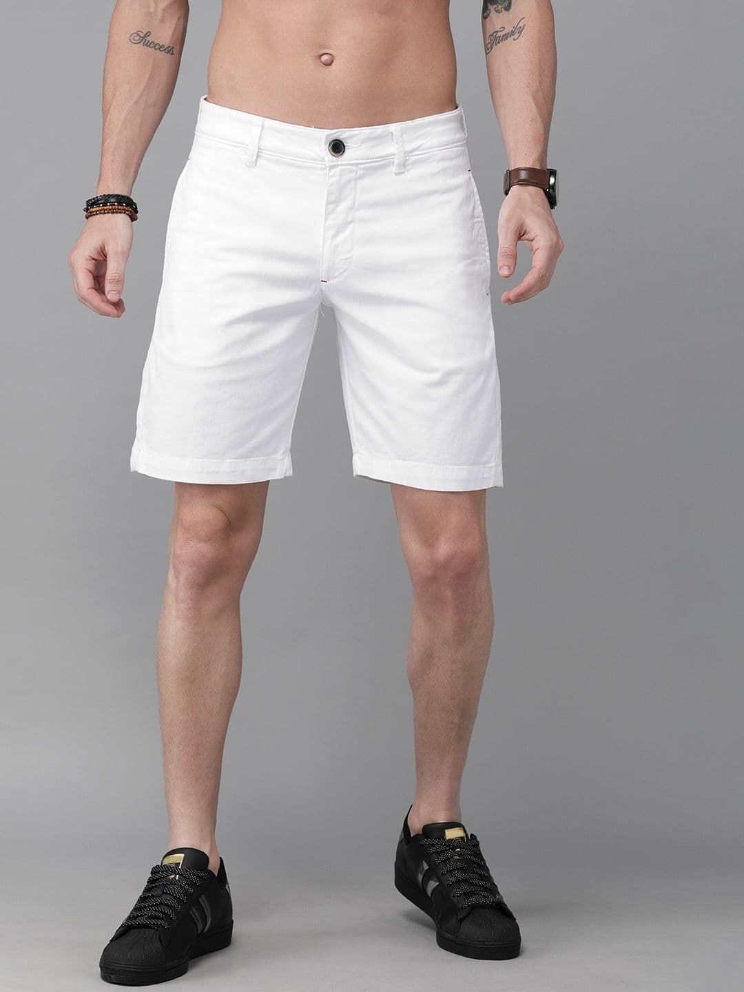 Roadster Men White Solid Regular Fit Chino Shorts