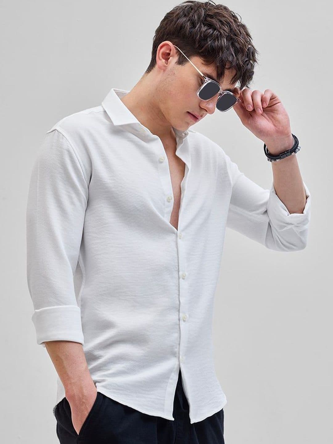 Snitch Men Smart Spread Collar Textured Slim Fit Casual Shirt