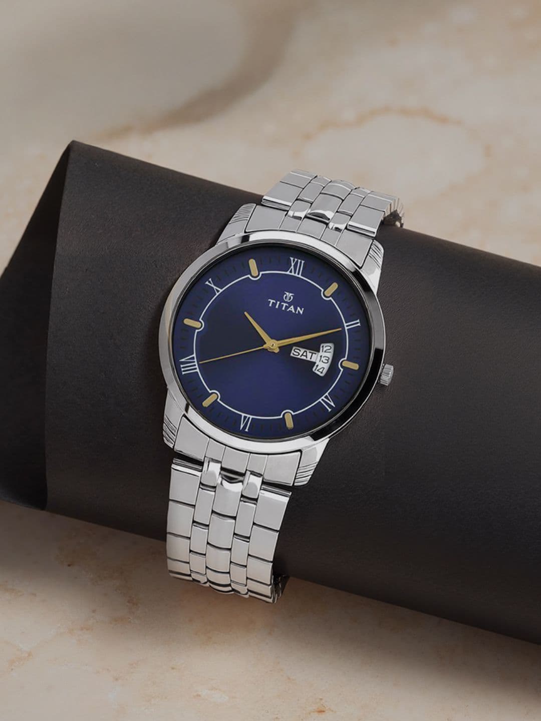 Titan Karishma Men Blue Analogue watch NL1774SM01