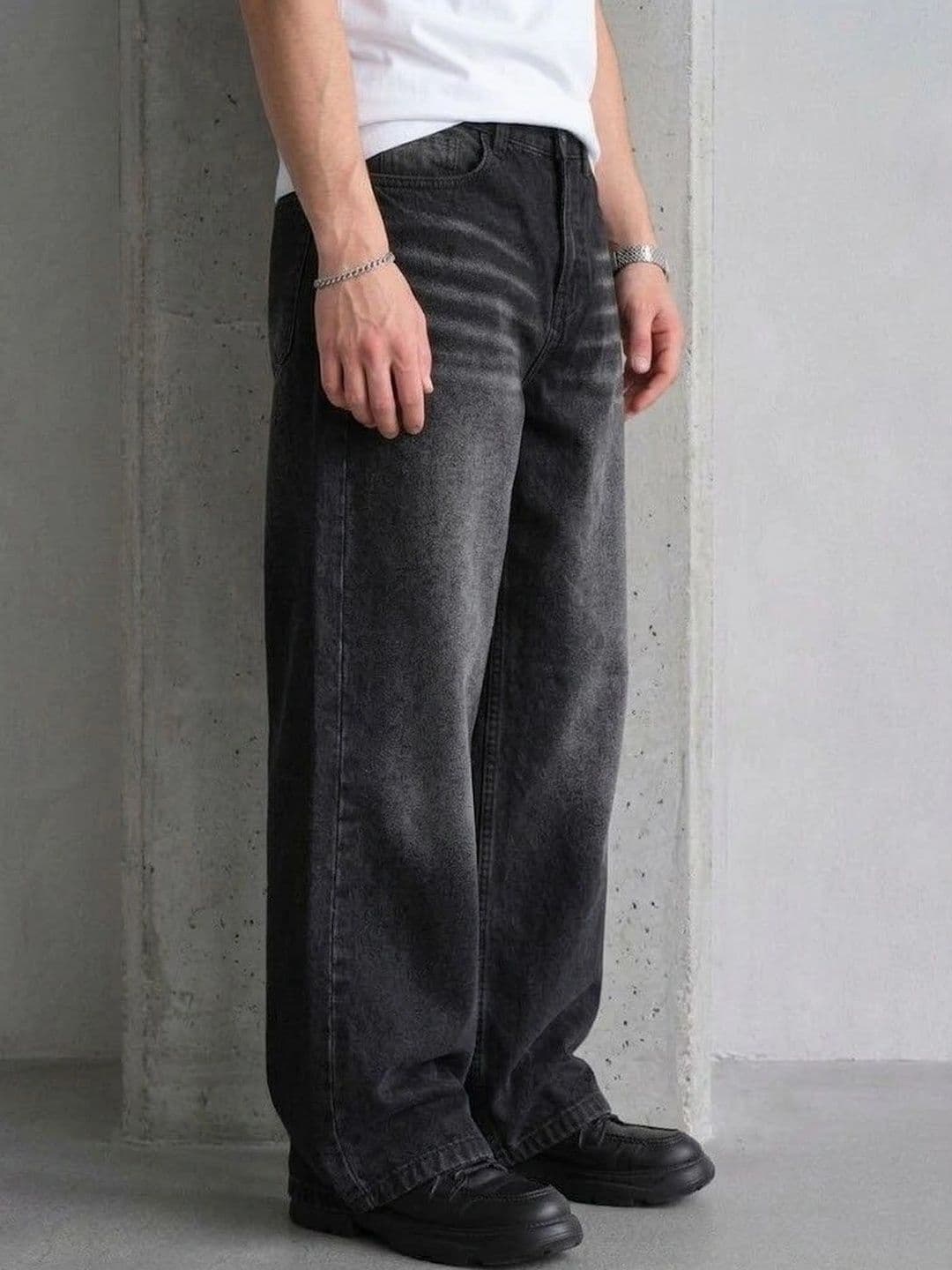 Niffar Fashion Men Wide Leg Mid-Rise Low Distress Light Fade Jeans