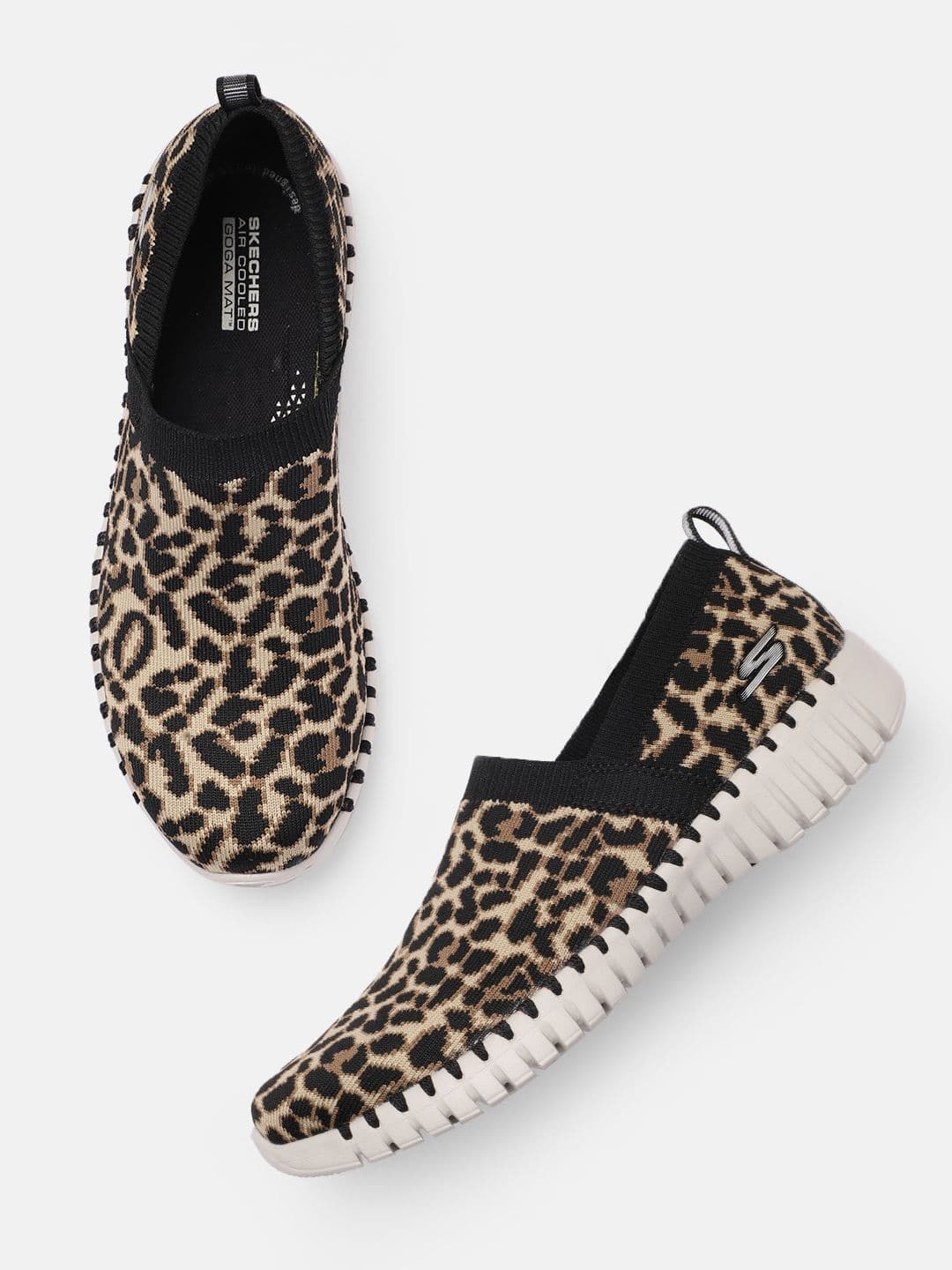 Skechers Women Animal Print Go Walk Smart Safari Regular Walking Shoes