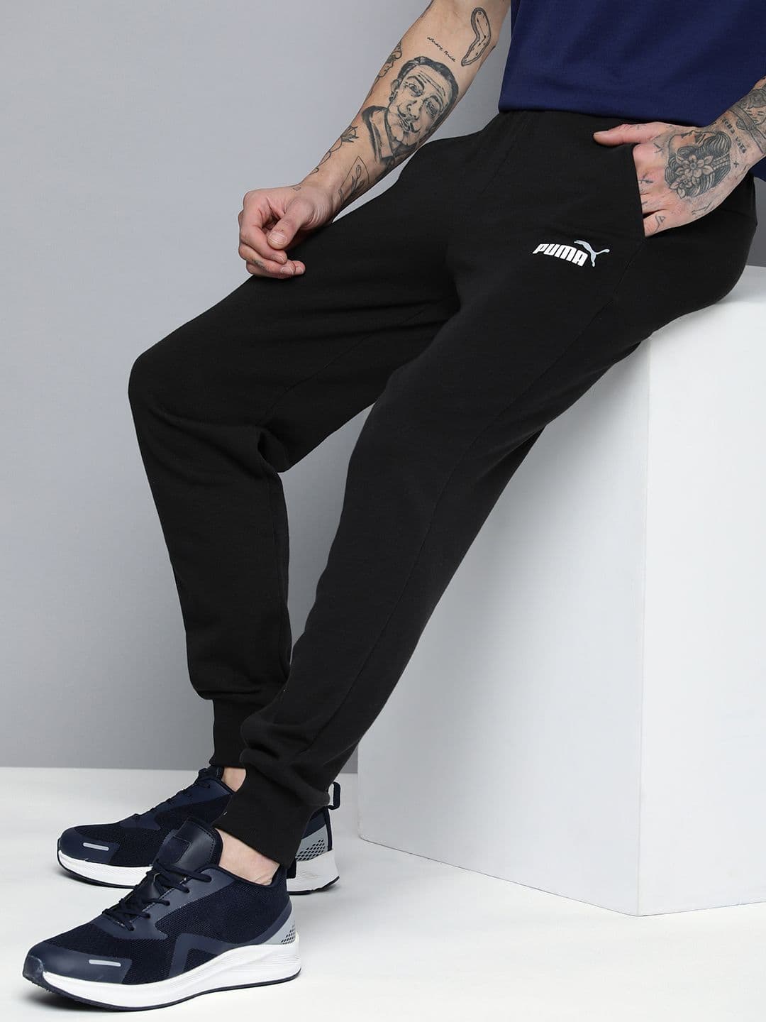 Puma Men Mid-Rise ESS+ 2 Col Logo Joggers
